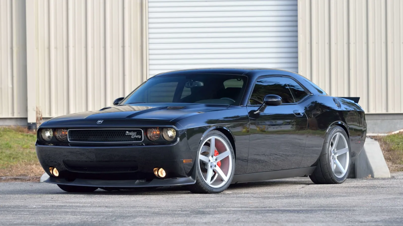 47499 2010 challenger srt8 diecast