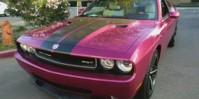/img/47499-challenger-diecast-details.webp