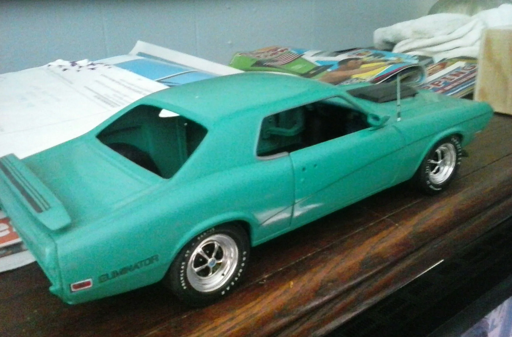 /img/47511-welly-diecast-car-5.webp