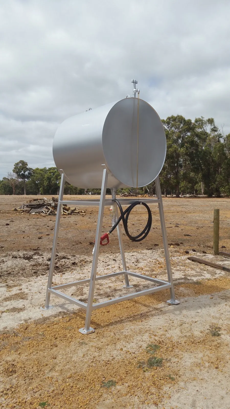 47512 diecast tank display