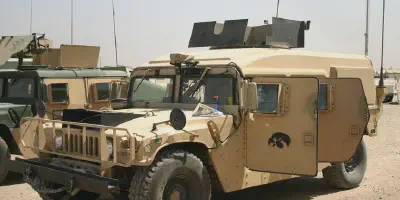 /img/47520-humvee-collection-display.webp