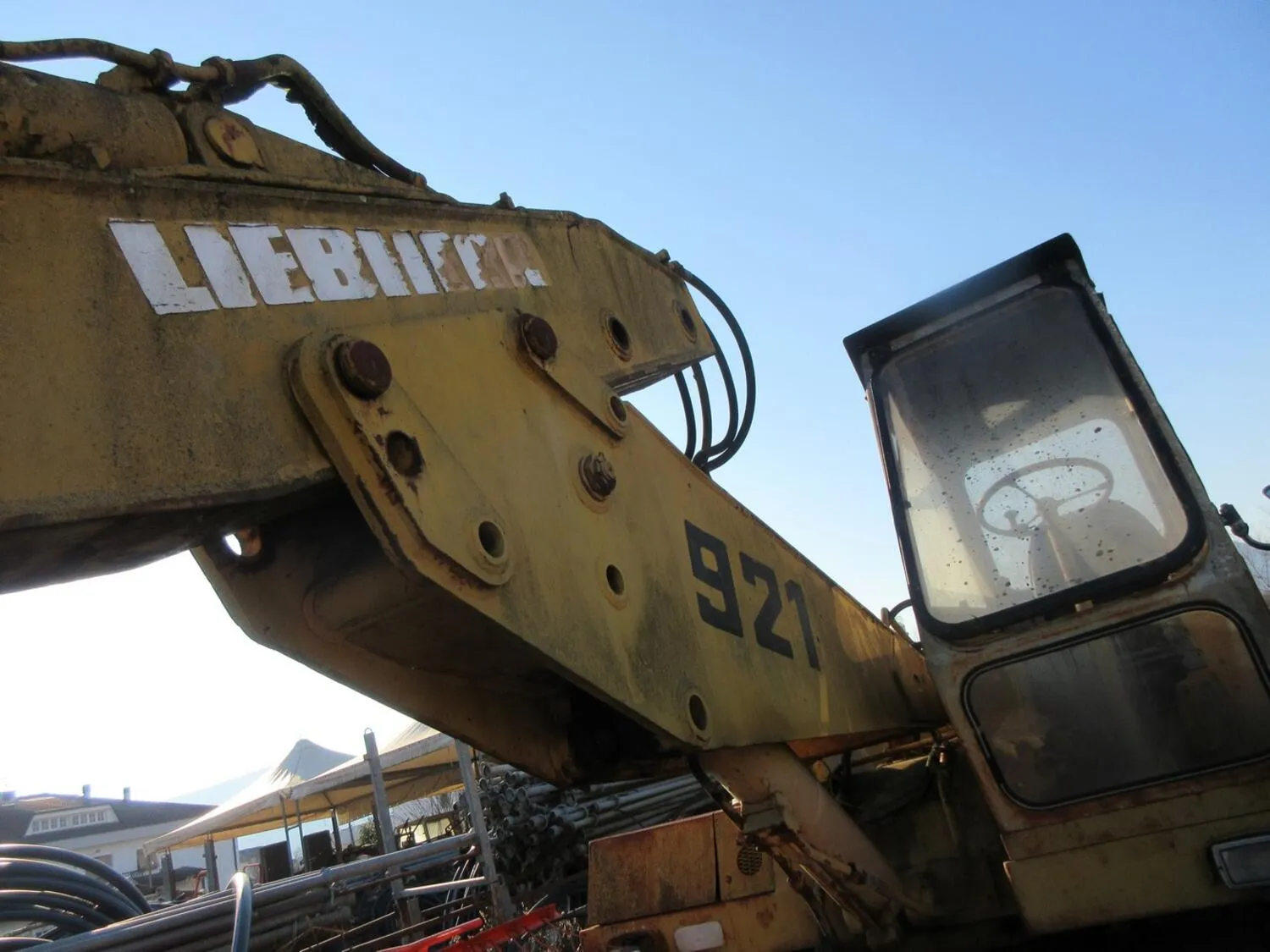 47522 liebherr diecast excavator detailed design