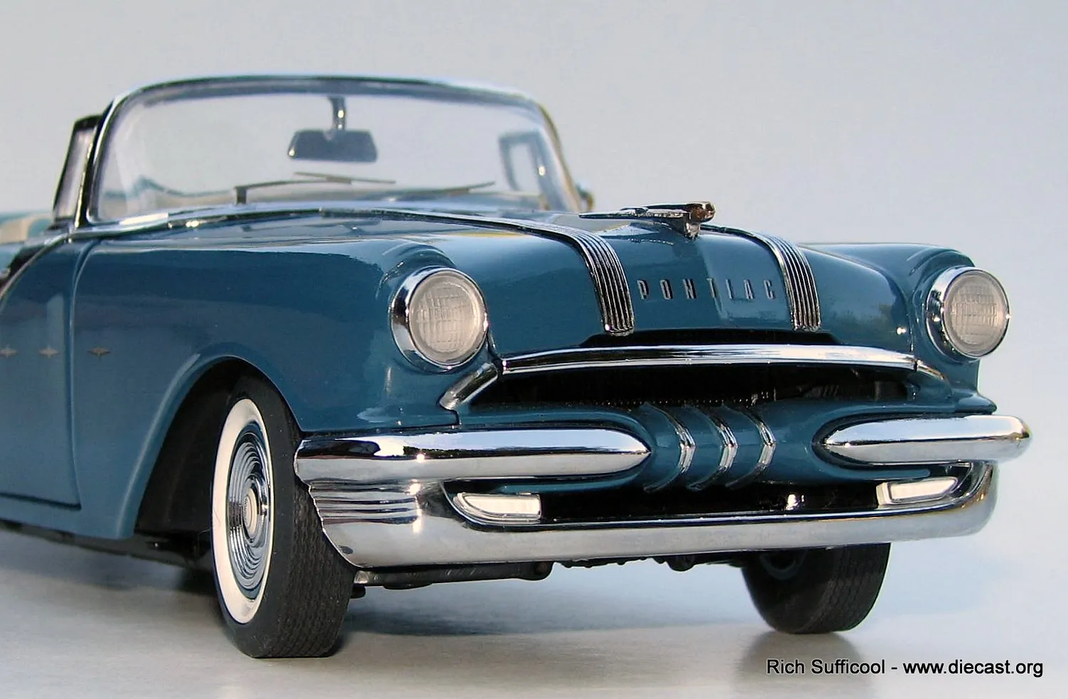 47536 1959 pontiac diecast cars