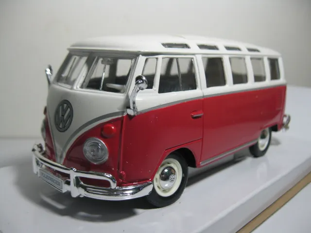 47547 vw combi diecast display