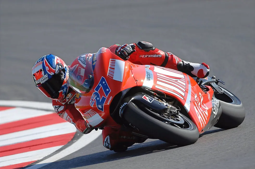 47557 casey stoner ducati gp7 diecast