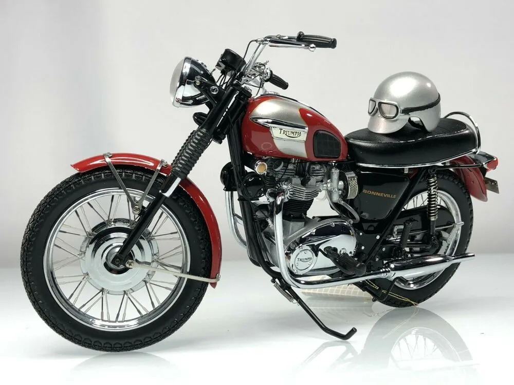 47573 triumph diecast thruxton
