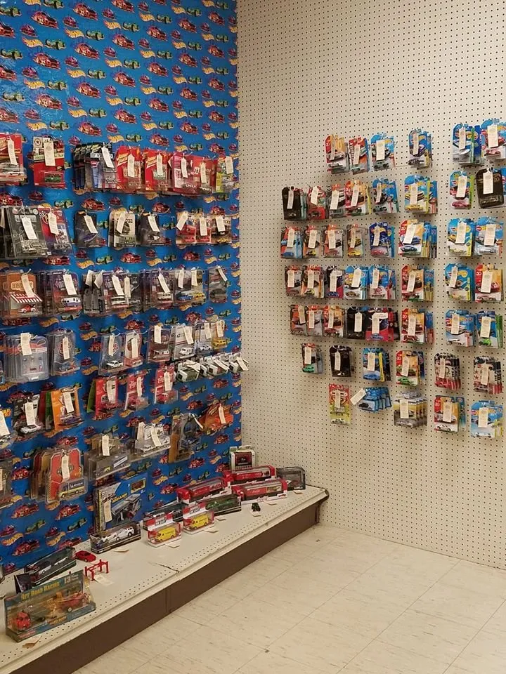 /img/47579-diecast-collector-display.webp