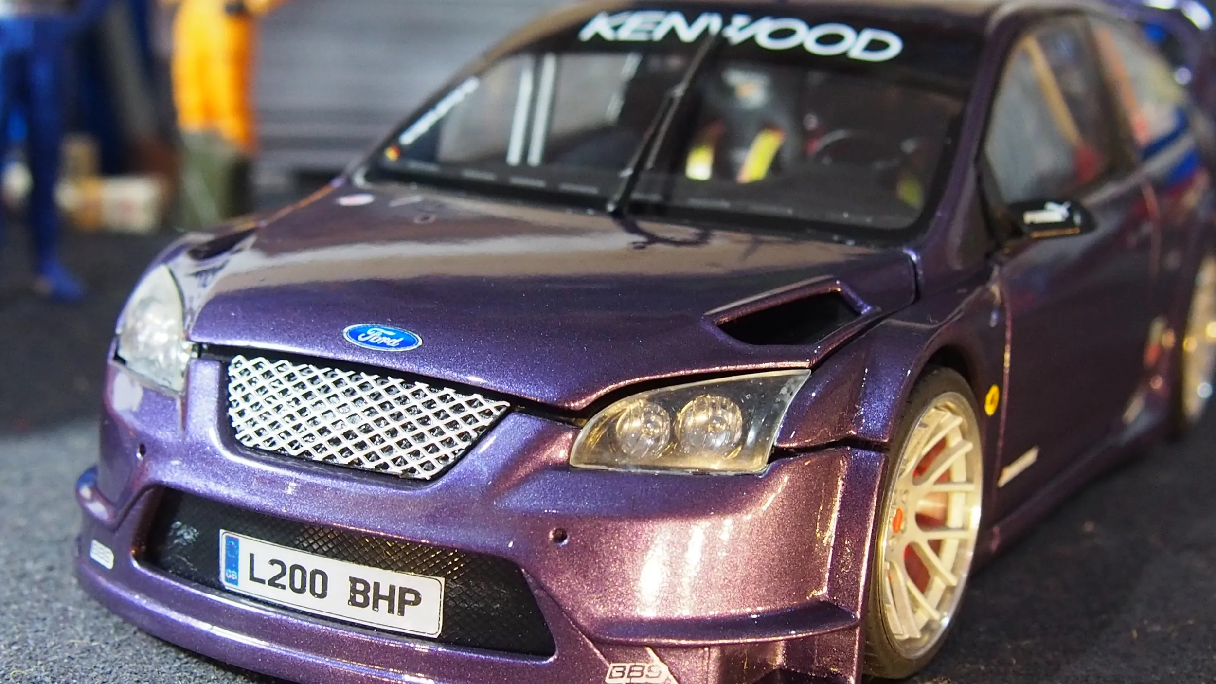 47580 diecast decal application