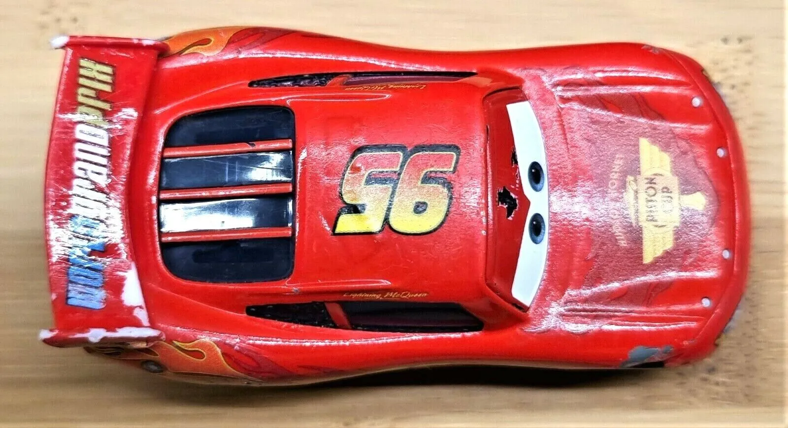 47604 lightning mcqueen piston cup