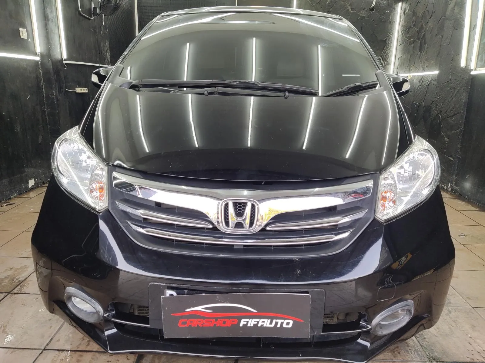 47611 diecast honda freed investasi