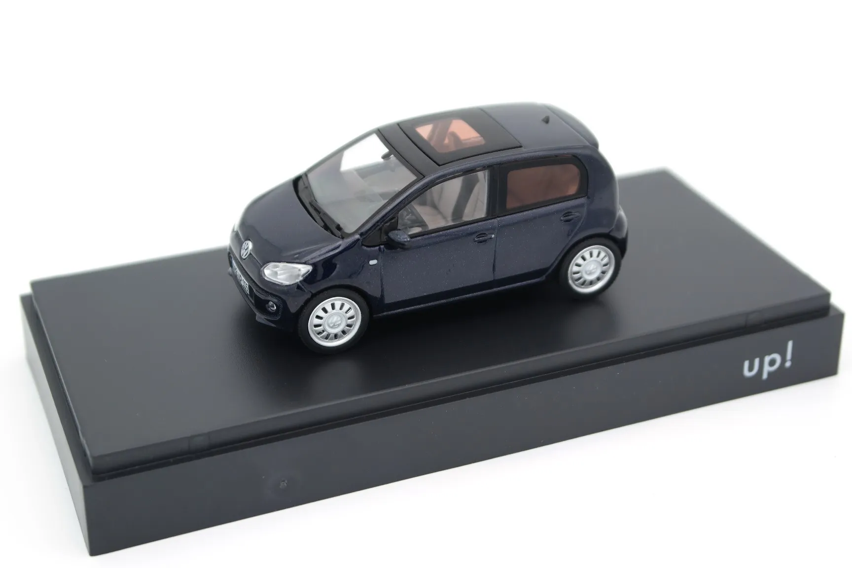47624 vw up beats diecast