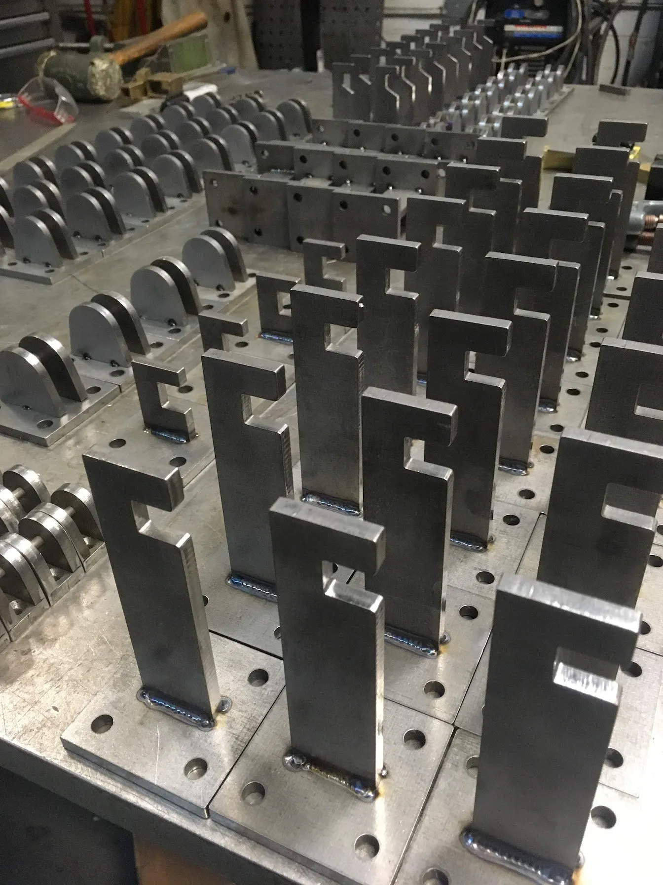 47637 diecast hangar food drinks