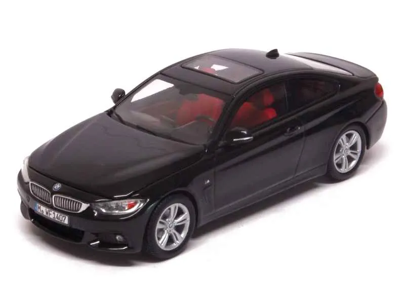 /img/47646-bmw-diecast-collection-storage.webp