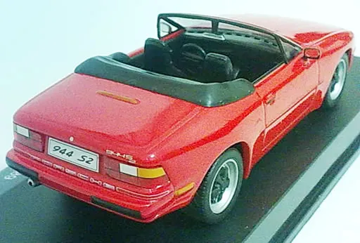 47652 porsche 944 diecast models hero