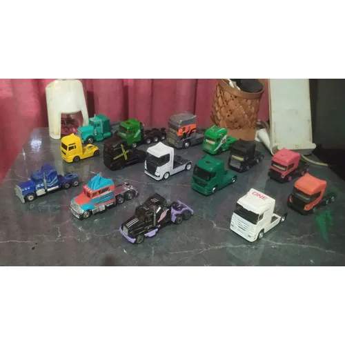 /img/47659-diecast-truck-indonesia-7.webp