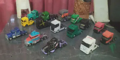/img/47659-diecast-truck-indonesia-7.webp