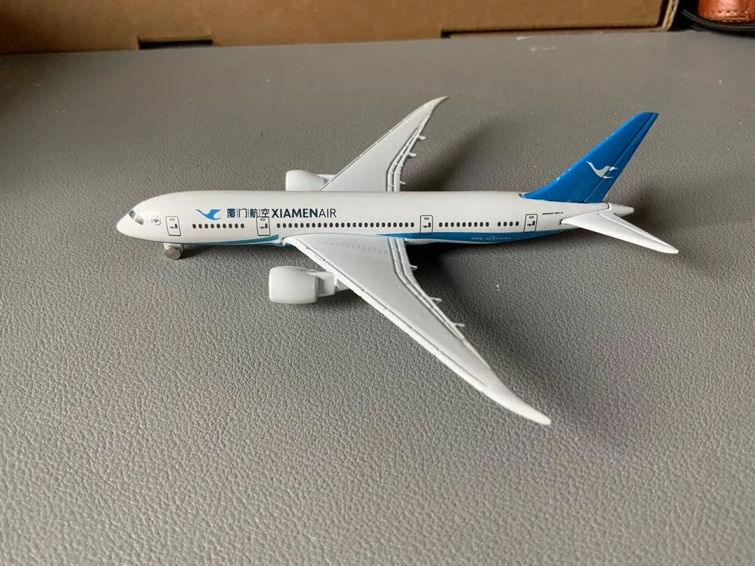 47669 commercial aircraft model