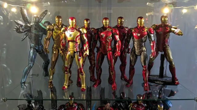 /img/47682-hot-toys-iron-man-collection-storage.webp