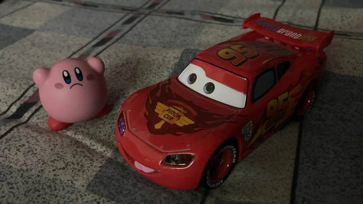 /img/47688-lightning-mcqueen-cars-2-diecast-7.webp