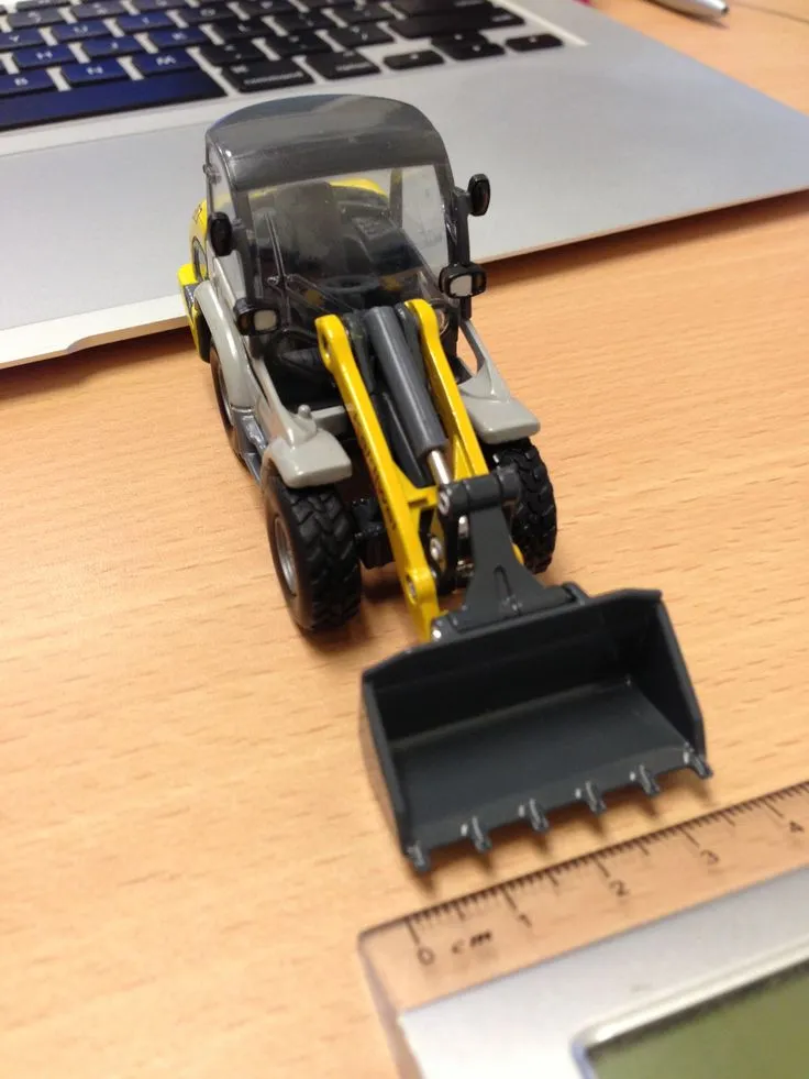 47689 diecast construction toy grader