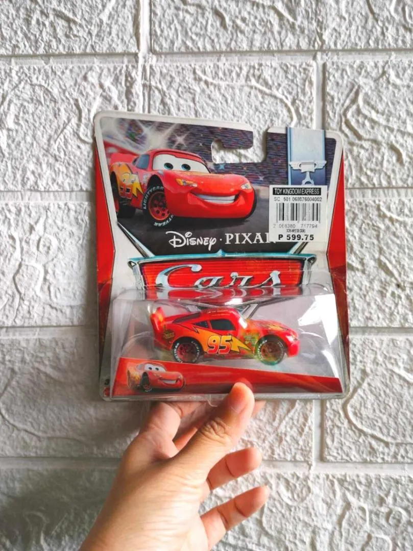 /img/47731-lightning-mcqueen-online-retailer.webp