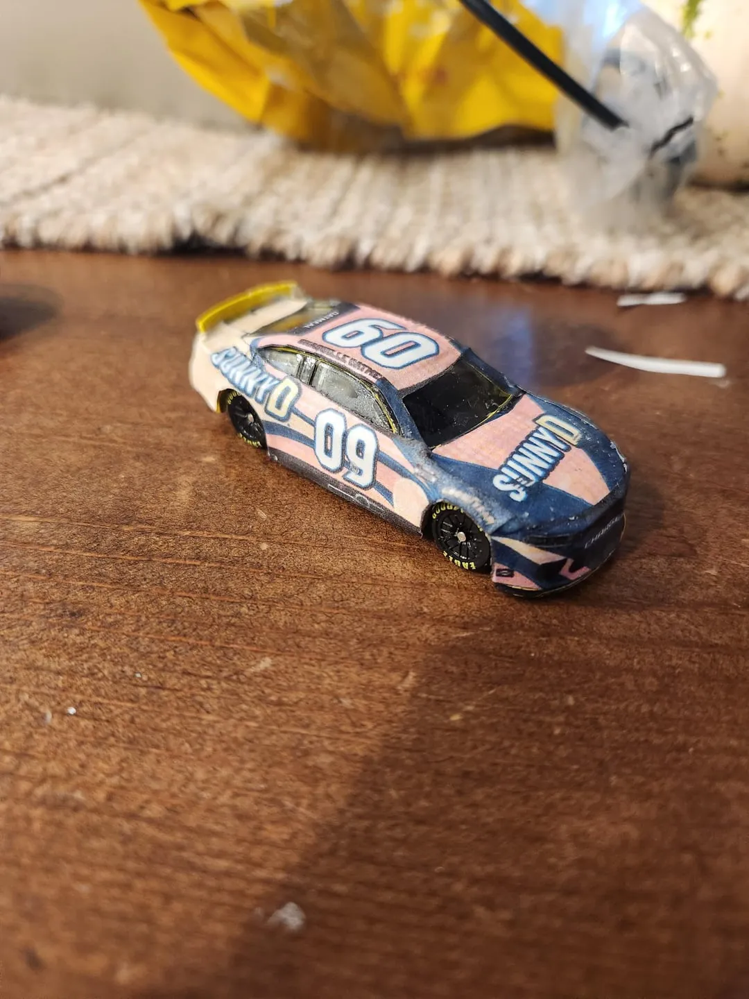 /img/47757-custom-nascar-diecast-showcase.webp