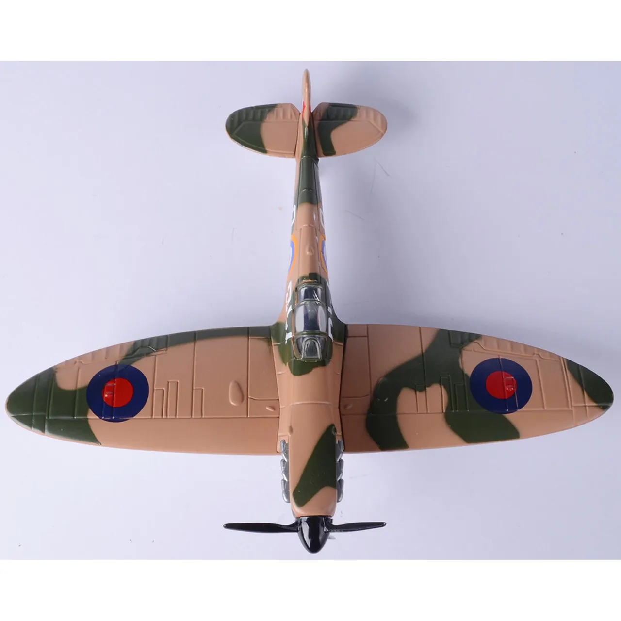 /img/47759-diecast-spitfire-shop.webp