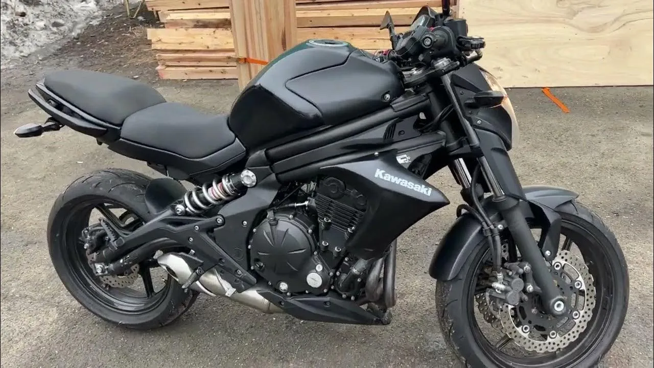 47764 diecast er6n motorcycle collection