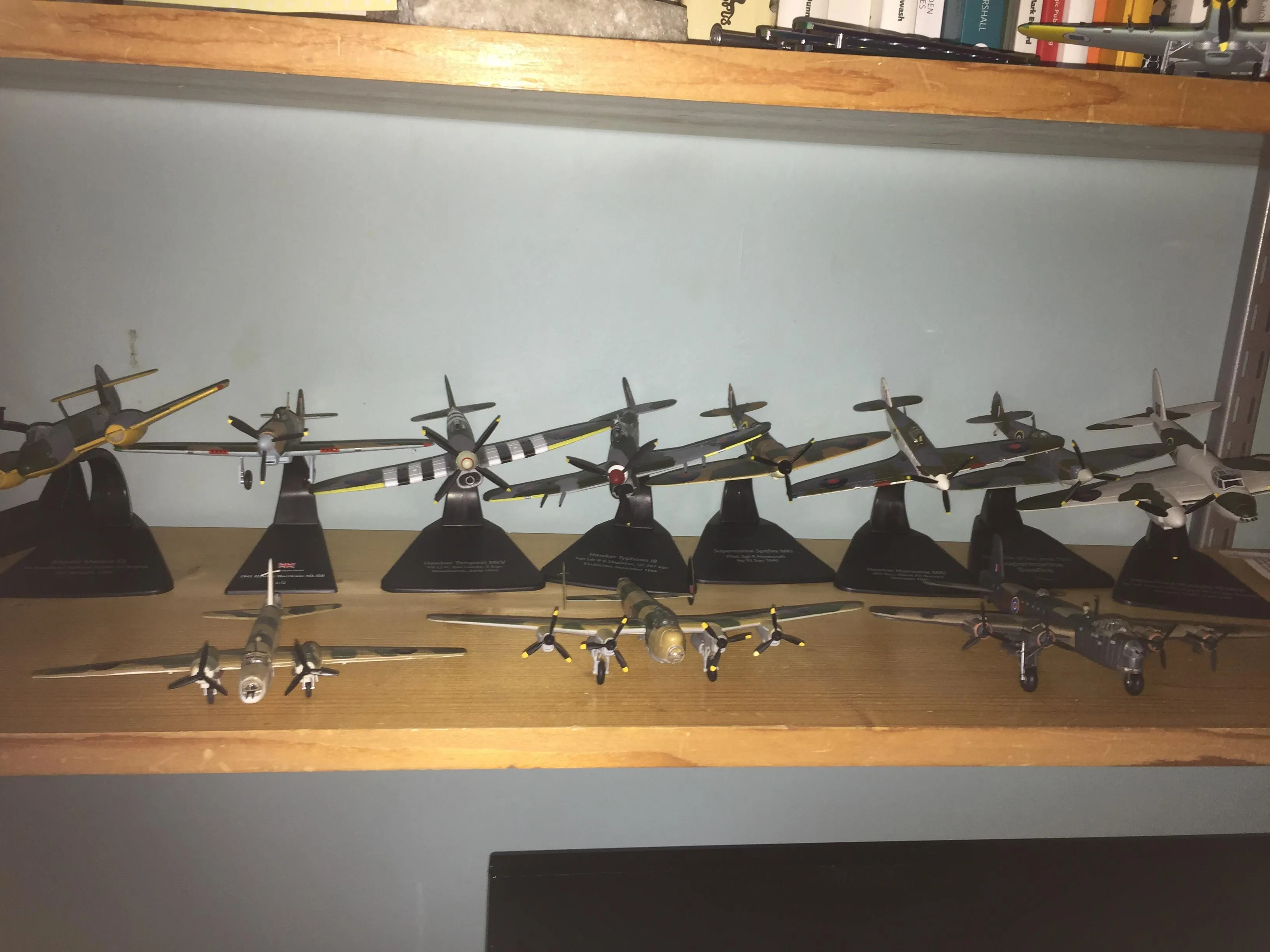/img/47768-rc-plane-collection.webp