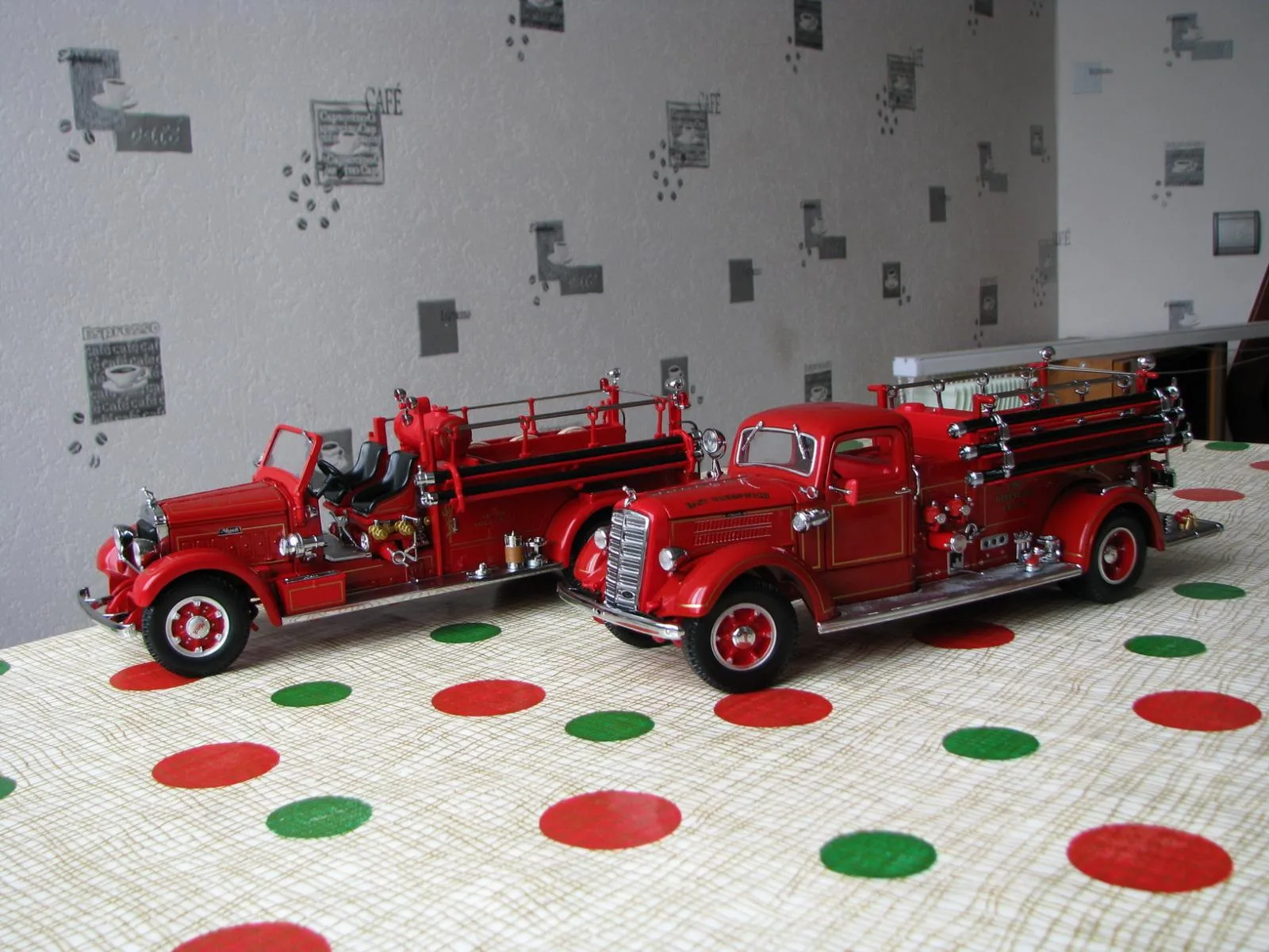 47771 diecast mack truck collection