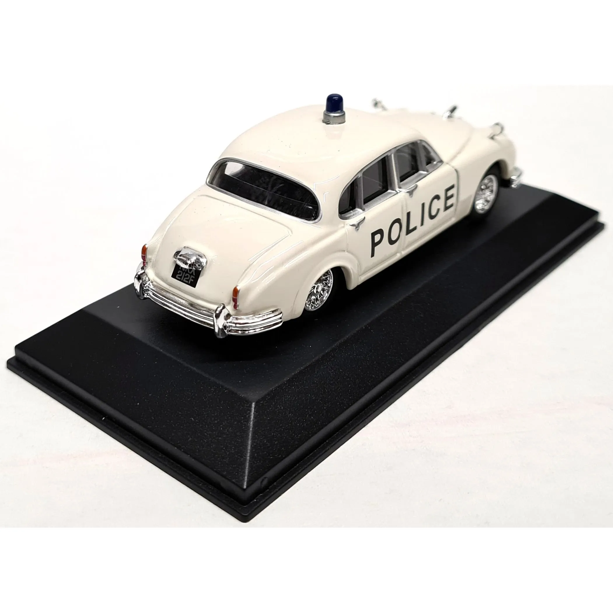 47782 bmw police diecast