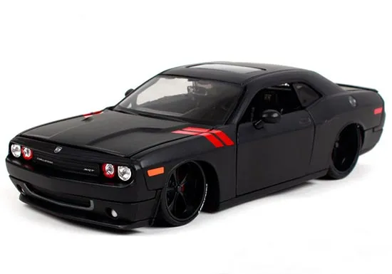 /img/47783-diecast-challenger-collection.webp
