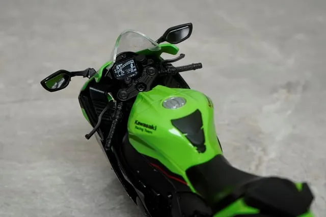 47793 zx10r diecast retailers