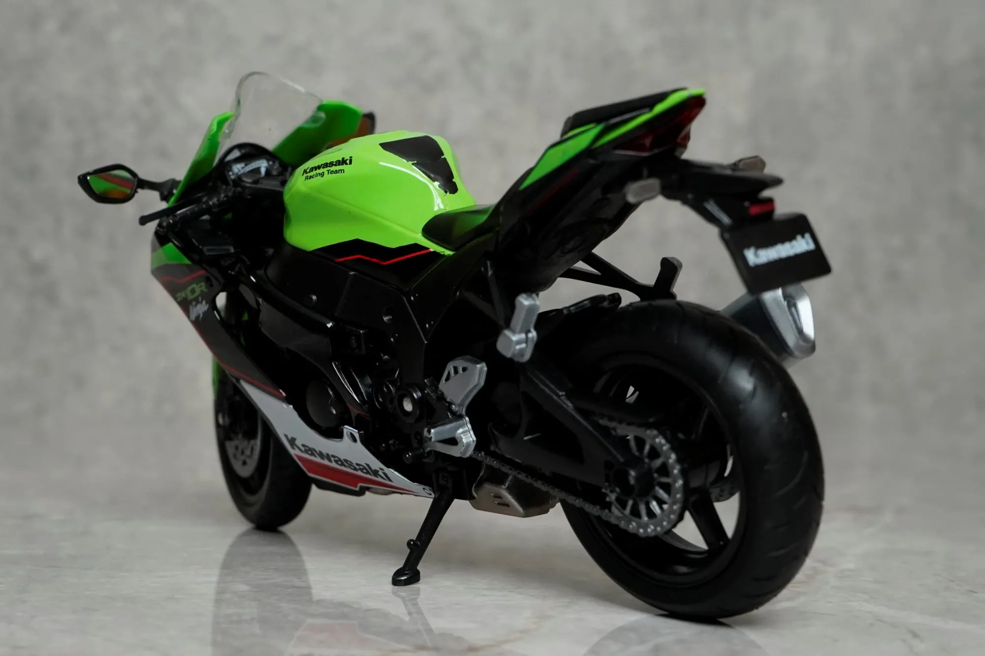 47793 zx10r diecast value
