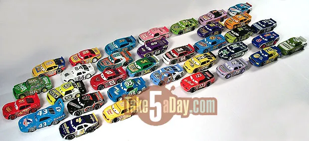 /img/47797-cars-diecast-packaging.webp
