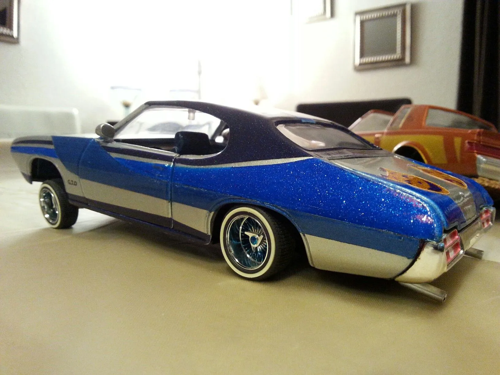 47799 rare lowrider diecast