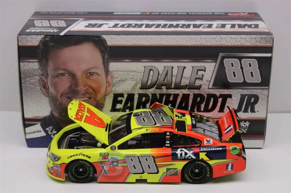 /img/47802-dale-jr-axalta-diecast-7.webp