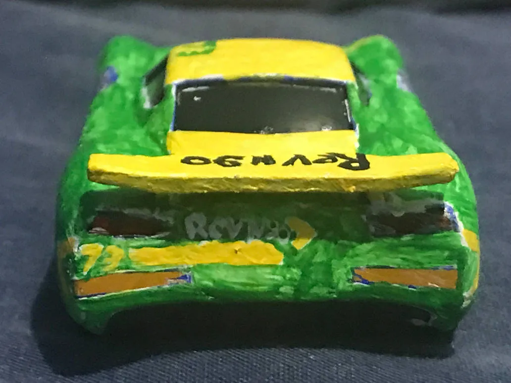 47804 dinoco cruz diecast