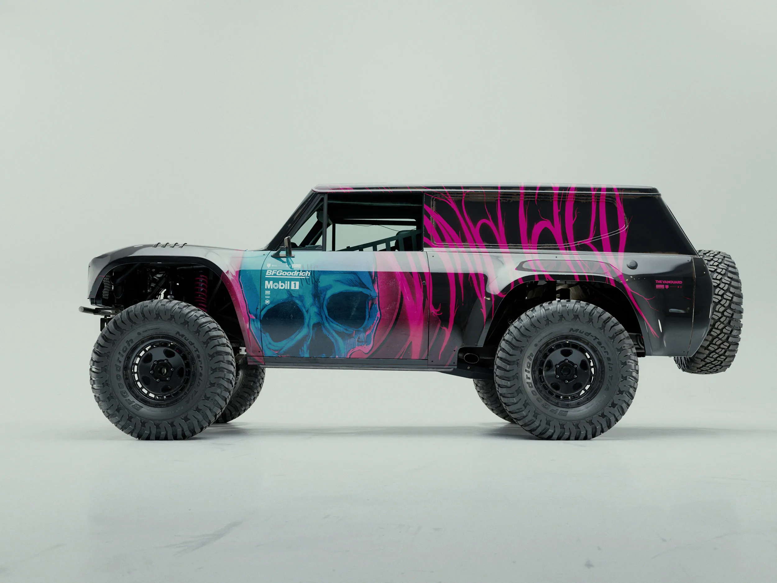 47823 vanguard diecast materials