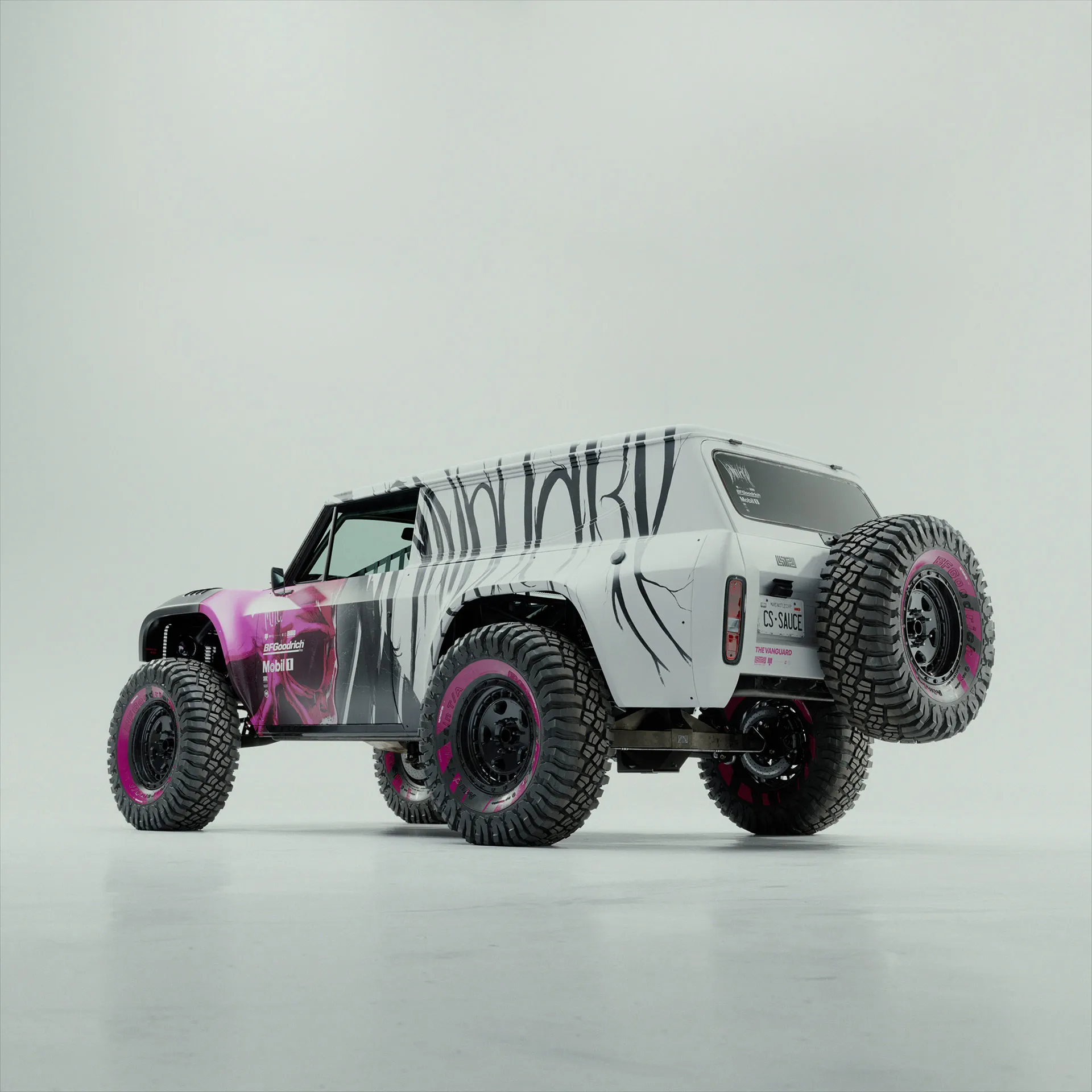 47823 vanguard diecast scale