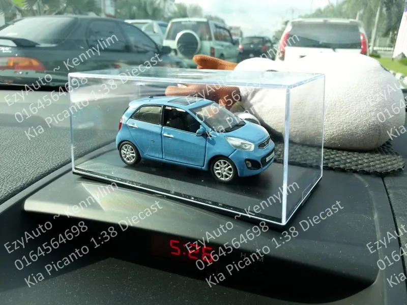 /img/47828-diecast-kia-picanto-maintenance.webp