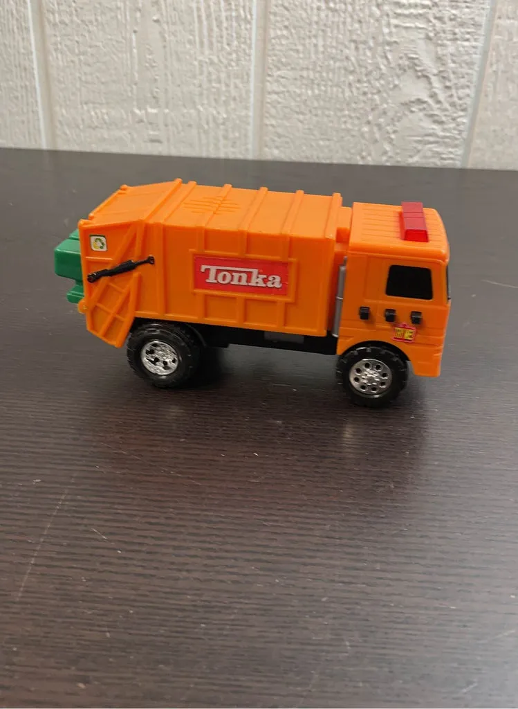47836 tonka garbage truck collection