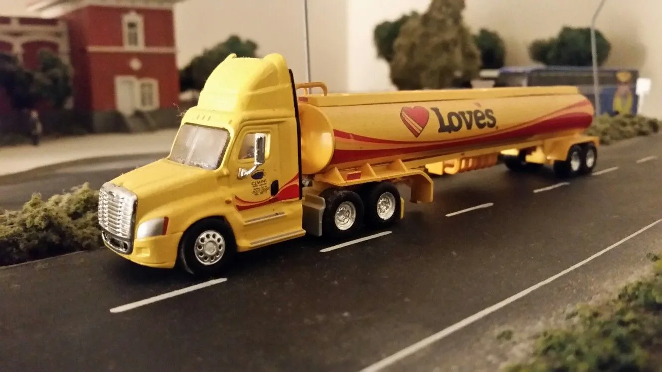 47852 diecast trucks brands