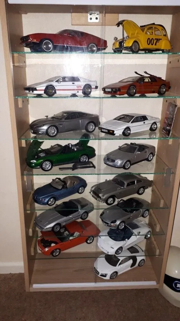 47853 diecast car display